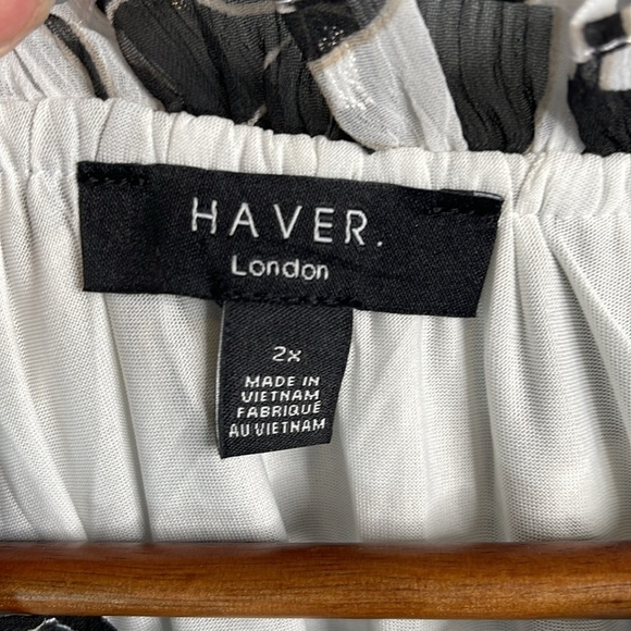 Haver. London NWOT Plisse Floral Top Ruffled Keyhole Tied Neck Long Sleeve 2X - Picture 9 of 13